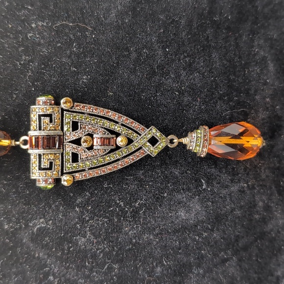 Heidi Daus| Necklace Jewelry Set With Matching ring and 3 earrings set in Box - Picture 4 of 17